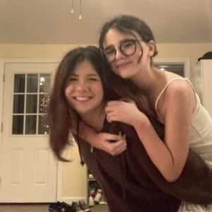 Meet your Posher, Vivian